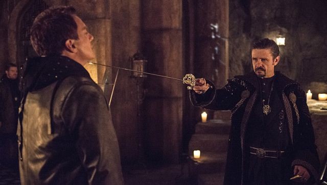 Arrow -- "This is Your Sword" -- Image AR322A_0226b -- Pictured (L-R): John Barrowman as Malcolm Merlyn and Matt Nable as Ra's al Ghul -- Photo: Cate Cameron/The CW -- ÃÂ© 2015 The CW Network, LLC. All Rights Reserved.